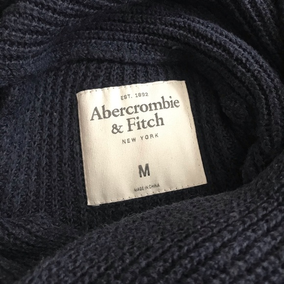 Abercrombie&Fitch -Men’s Navy Cowl Neck Sweater -M - Picture 3 of 7